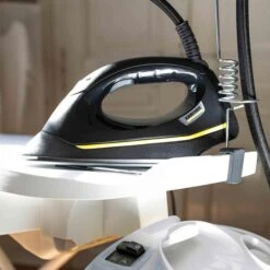 Kärcher Bügeleisen Iron EasyFinish, 2.863-310.0, Dampfdruck-Bügeleisen Für Kärcher Dampfreiniger -Heimladen c52f8432cc939f70755321290b1c42e7f339f106 buegeleisen kaercher iron easyfinish 2.863 310.0