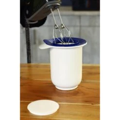 Emsa Rührschüssel Superline 2152121200, 1 L, Kunststoff, Weiß/blau, Mit Spritzschutz Und Deckel -Heimladen db37e9ad72baa005f500f6ab8cbe4696b955904e ruehrschuessel emsa superline 2152121200 1 l